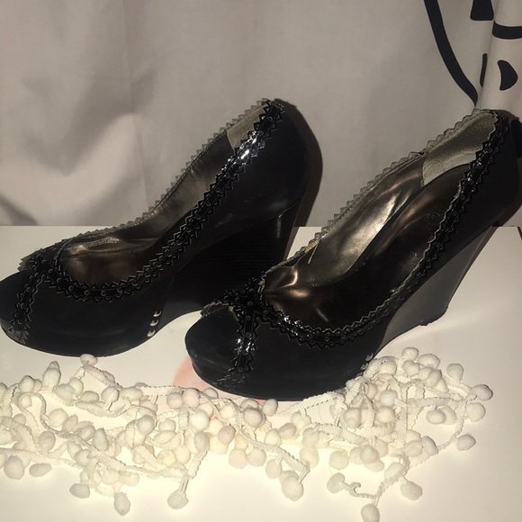 Carlos Santana Shoes - Black wedges